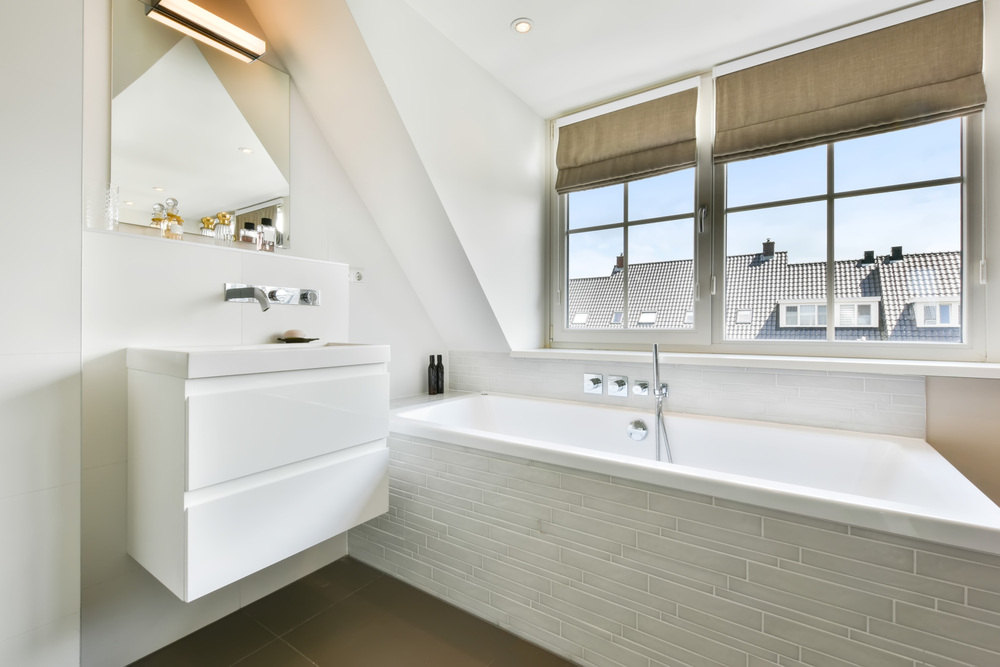 Affidati alla guida Perbagno e scopri come arredare un bagno piccolo