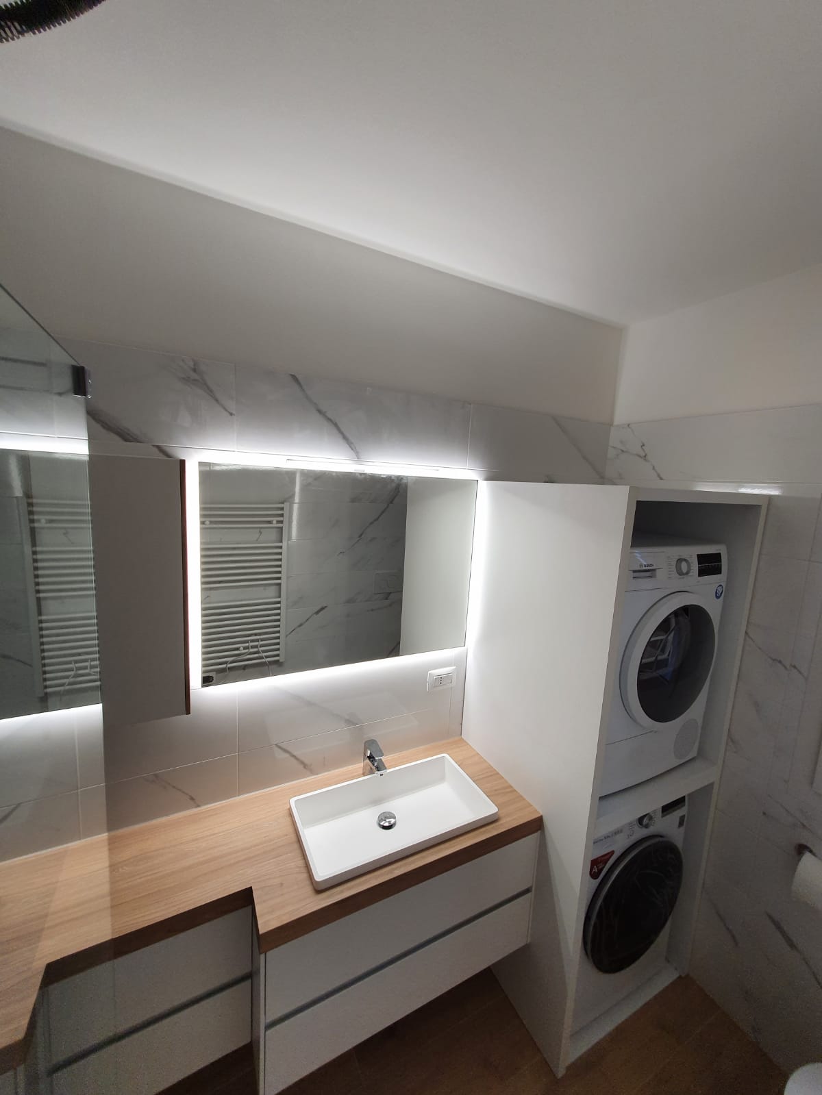 progetto bagno moderno con lavanderia PerBagno a Legnano e Castellanza